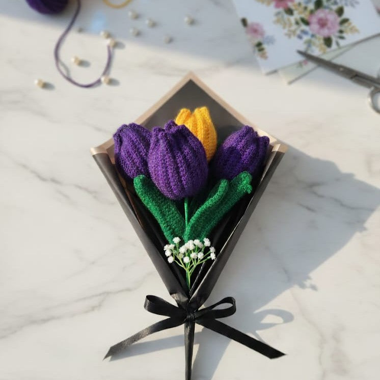 Boquete of 4 Tulips | Large | Kandid Threads