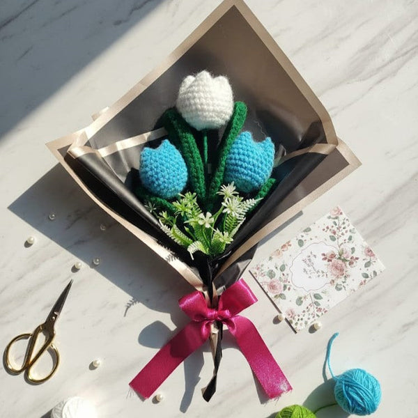 Boquete of 3 Tulips  | Small | Kandid Threads