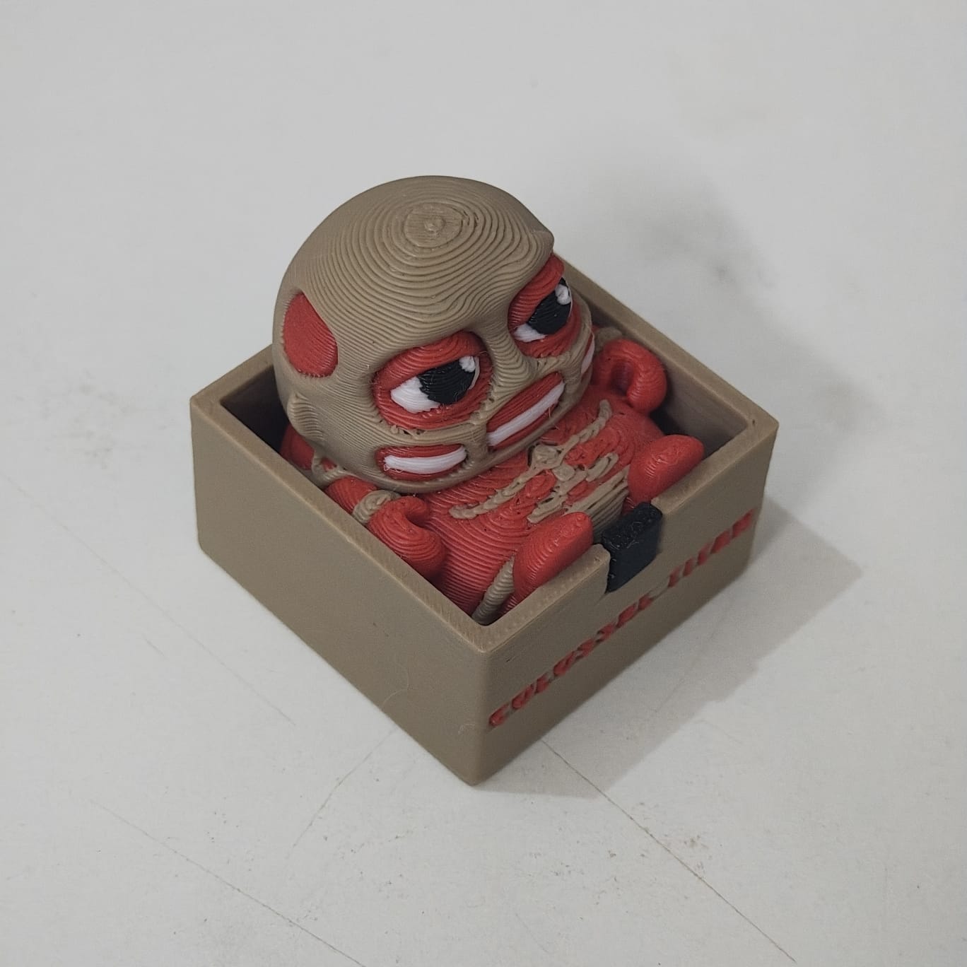 COLOSSAL TITAN | KEYCHAIN
